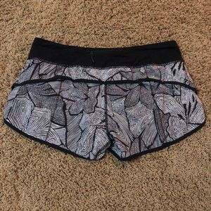 Lululemon Speed Up Short 2.5”